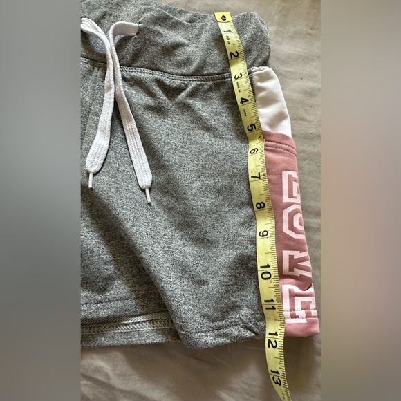 Roma Concept Shorts grey and pink & white side pockets sz Medium guc has LOVE - Picture 7 of 9